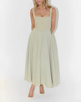 Shelley - Ärmelloses Midikleid in Grün