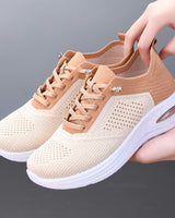 Ingrid | Damen Plateau Sneaker mit Schnürung in Beige