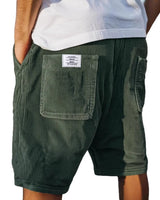 Jasper | Herren Cord Shorts mit elastischem Bund in Dunkelgrün