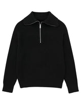 Damenpullover mit Streifen, halbem Reißverschluss und Stehkragen – Holly in Schwarz