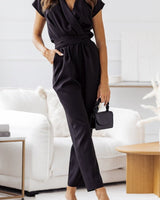 Amelia | Tiefer V-Ausschnitt Gürtel Jumpsuit in Schwarz