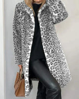 ZOE – Damen-Wintermantel mit Animal-Print in Grau