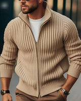 GRANT - HERREN-STRICKJACKE MIT STEHKRAGEN UND REISSVERSCHLUSS in Braun
