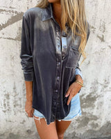 Trendy Samtbluse mit langen Ärmeln - Clara in Nebelblau