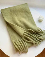 Kuscheliger Winterschal in Senfgrün