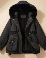Leonie | Damen Winterjacke mit Fell, Kapuze, Taschen und Parka Stil in Schwarz