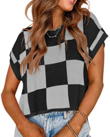 Lotta – Karierter Strick-Crop-Top mit Oversized-Kästchenmuster in Schwarz