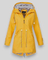 Lena | Damen Winterjacke mit Kapuze und Reißverschlüssen in Gelb
