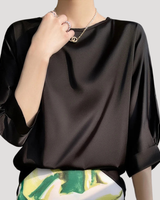 Lysandra | Damen Rundhals Langarm Bluse in Schwarz