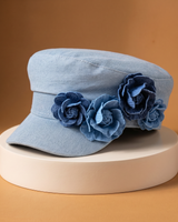 Nelisha – Jeanskappe Mit Blumenmuster in Himmelblau