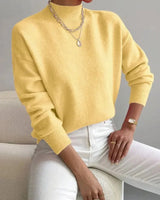 Classic High Neck Sweater – Weicher Strickpullover für mühelose Eleganz in Gelb