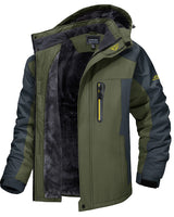 WINDBREAKER UND WASSERDICHT JACKE - OUTDOOR in Grün