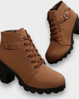 Mercan | Damen Stiefeletten mit Reißverschluss und Schnalle in Braun