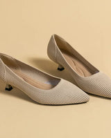Solvei | Damen Kitten Heel Pumps Spitze Zehenpartie in Beige