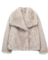 Mila | Damen Warme Winterjacke In Luxus Optik in Beige