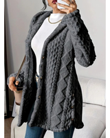 Milana | Damen Strickjacke mit Kapuze, Knöpfen und langem Schnitt in Grau