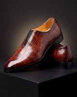 Amphon – Loafer mit Krokodilprägung und Slip-On-Passform in Braun