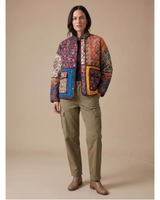 Narin | Damen Steppjacke mit Muster und Stehkragen in Mehrfarbig