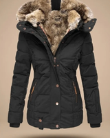 Patricia | Damen Puffer Winterjacke mit Kapuze und Angenehmer Form in Schwarz