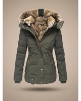 Patricia | Damen Puffer Winterjacke mit Kapuze und Angenehmer Form in Grun