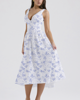 Elodie | Drapiert Hochzeitsgastkleid in Blau Blumenmuster