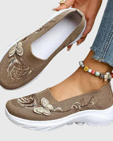 Philippa | Damen Bestickte Schmetterling Slip-On Loafer in Khaki