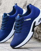 Ezra - Sneaker mit rutschfester Sohle in Blau