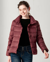 Plume - Elegante Daunenjacke Ultra Light Down Plus in Burgundischrot