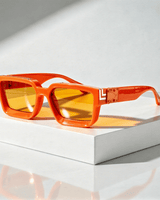 Quadratische Sonnenbrille UV400 mit breitem Rahmen in Koralle