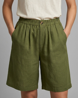 Rania | Damen Bermuda Shorts mit Kordelzug in Armeegrün