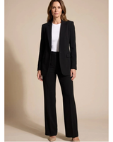 Rosalinde | Damen Hosenanzug mit Blazer und weiter Hose, Revers und Taschen in Schwarz