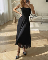 Sophia Ärmelloses Midikleid für Damen in Schwarz