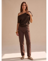 Selene | Damen Pullover mit Besonderem Schnitt und Komfort in Braun