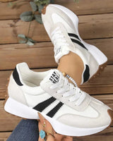 Sneaker Damen Mit Streifendetail in Weiß