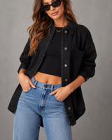 Oversize-Jeanshemd mit Vordertasche – Nadja in Schwarz