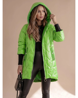 Solea | Winterjacke Damen mit Kapuze und Taschen an den Seiten in Grün