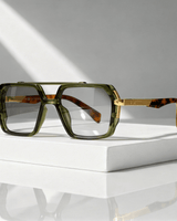 Sonnenbrille quadratisch UV400 mit Metallbügeln in Dunkelgrün