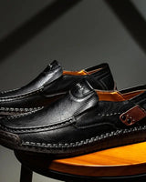 Lyndor - Hochwertiger Slipper in Schwarz