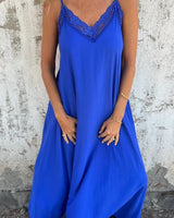 Carolina - Elegantes ärmelloses Kleid in Blau (Fast ausverkauft)