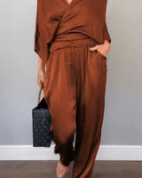 Kuliah – Elegantes 2-Teiliges Set in Braun