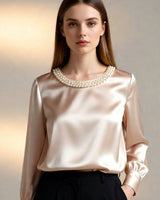 Quitterie – Satin Bluse Mit Perlenkragen in Apricot