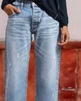 Yarelia - Gerade geschnittene Jeans in Hellblau