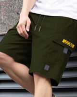 Cassian - Leichte Cargoshorts in Grün