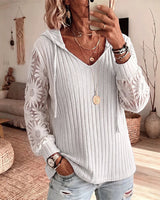 Nemila – Eleganter Strickcardigan MIT Kapuze Und Spitzenbesatz in Weiß