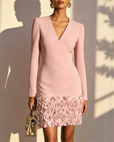 Libina – Minikleid MIT V-ausschnitt Und Blumen Applikationen in Rosa
