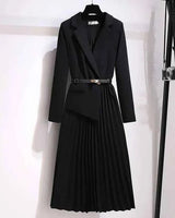 Tailliertes Plissee-Blazer-Midikleid in Schwarz
