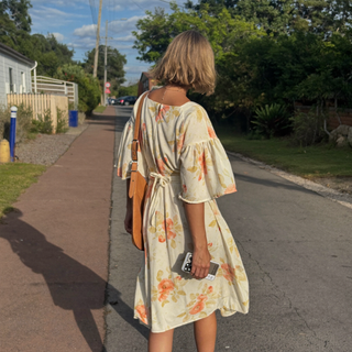 Kundinnenfoto Midikleid mit Blumenmuster