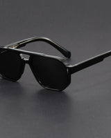 Unisex-Sonnenbrille mit Doppelsteg in quadratischer Form in Schwarz