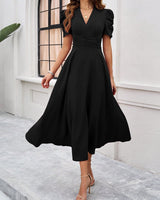 Strukturierte Puff Kurzarm Raffungen Midikleid A Linie Tailliert Casual Chic in Schwarz