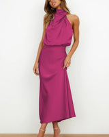 Aukje – Elegantes ärmelloses Maxikleid Aus Satin in Dunkelrosa
